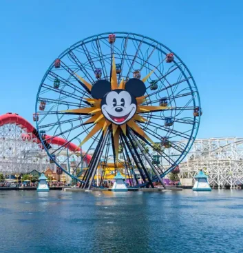 P dca-pixar-pier-day-16x9